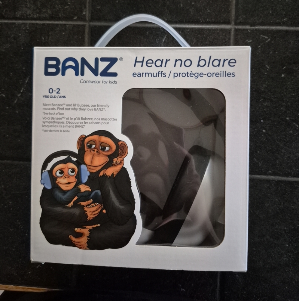 BANZ 0-2 Years Hear No Blare Earmuffs Hearing Protection in Silver New In Box
